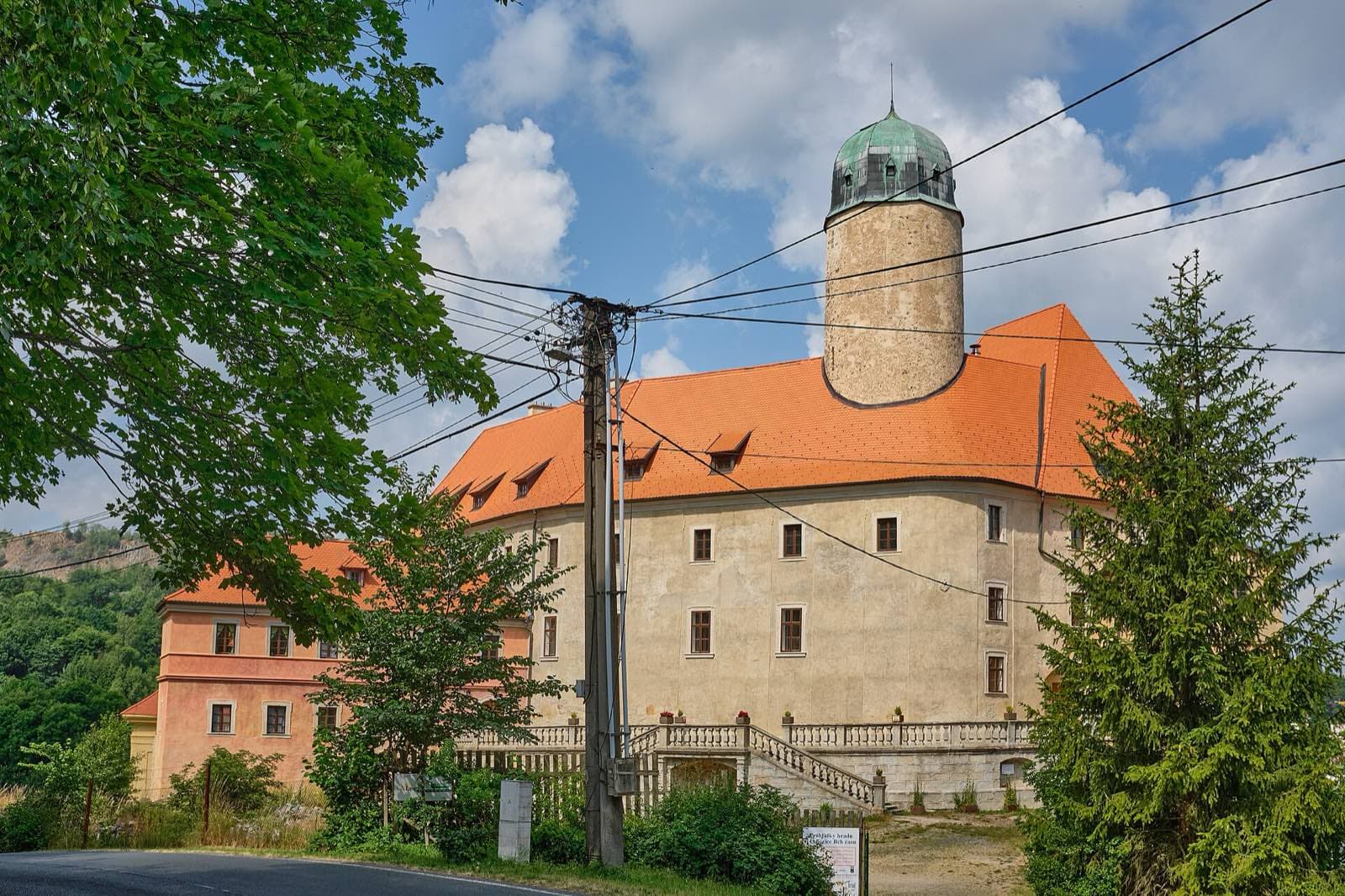 Zámek Libá