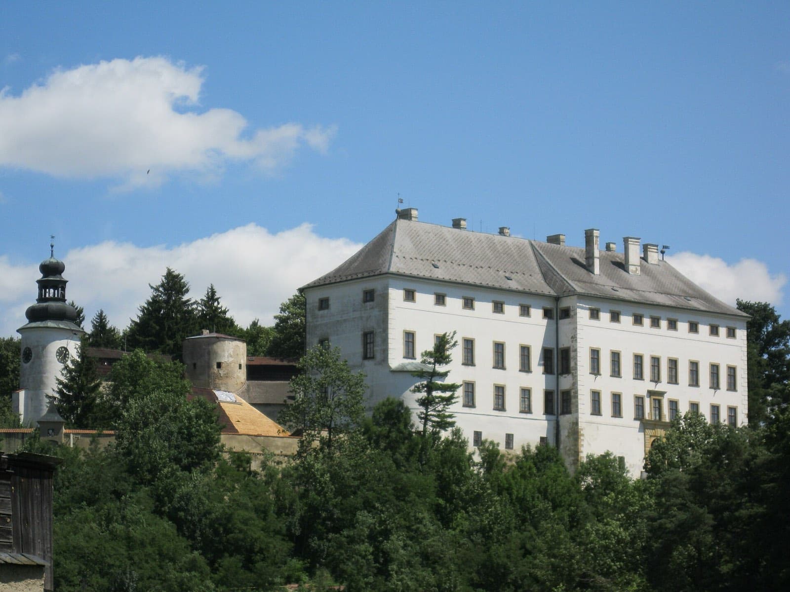 Hrad a zámek Úsov