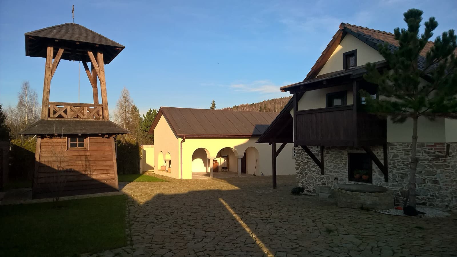 Monastýr Těšov