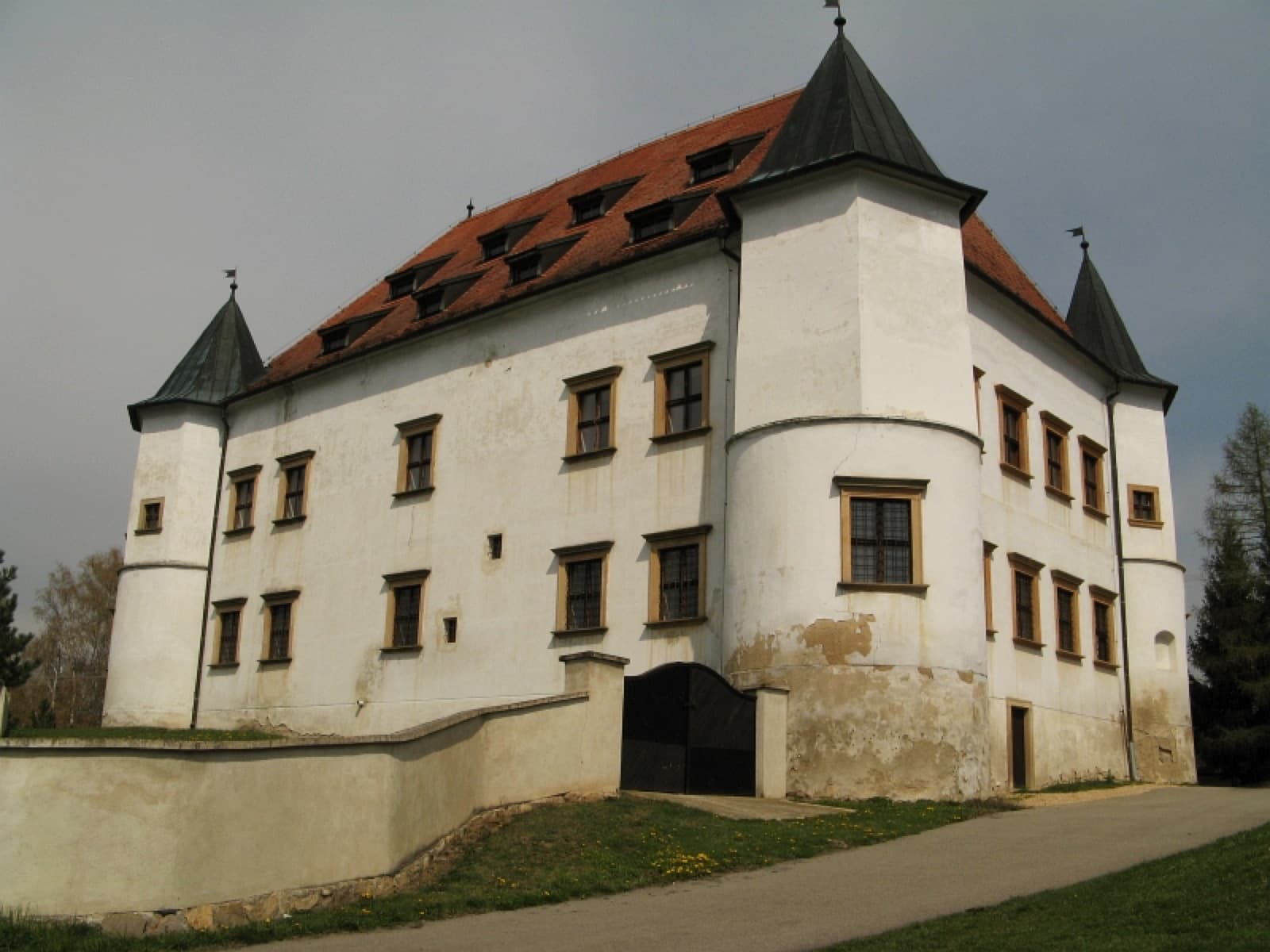 Tvrz Boskovštejn