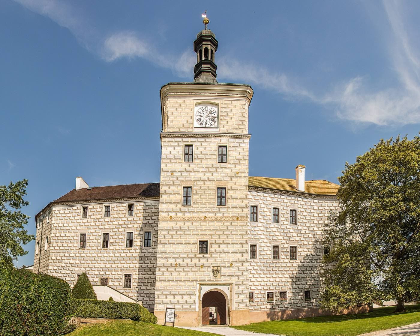 Zámek Březnice