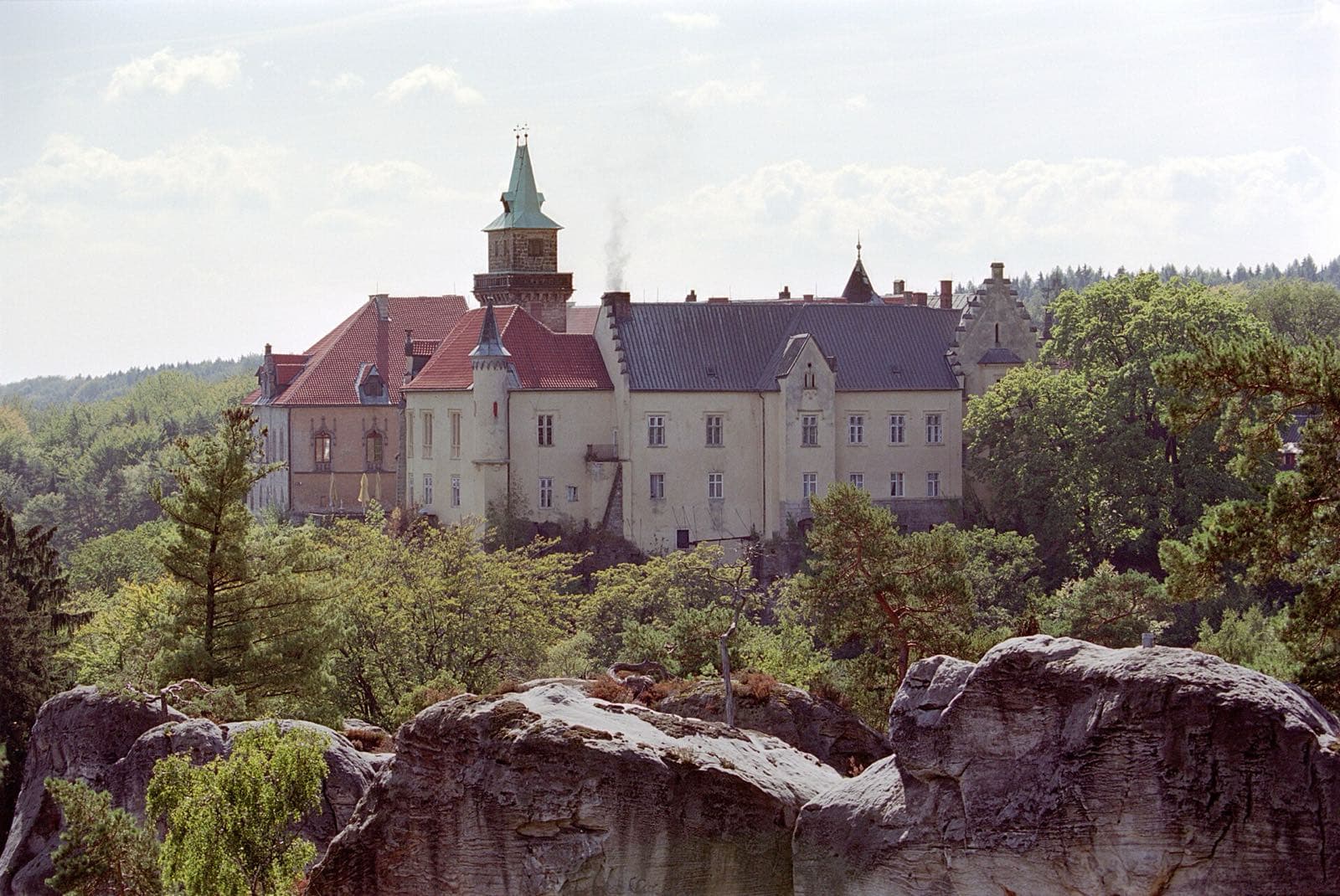 Zámek Hrubá Skála