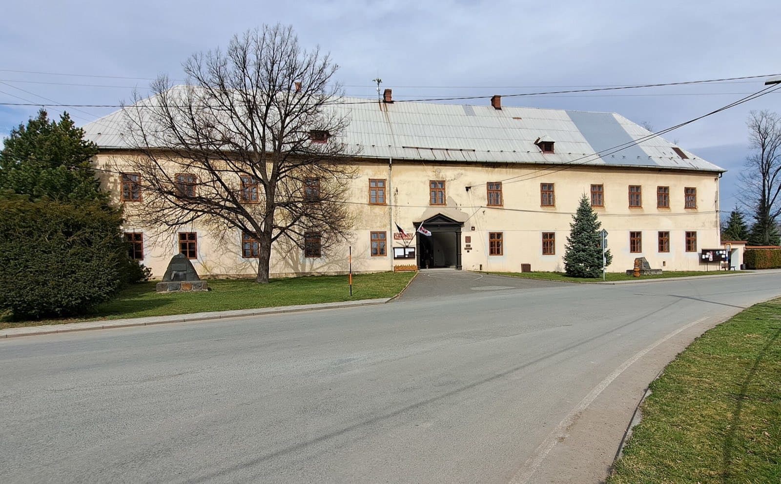 Zámek Jezdkovice