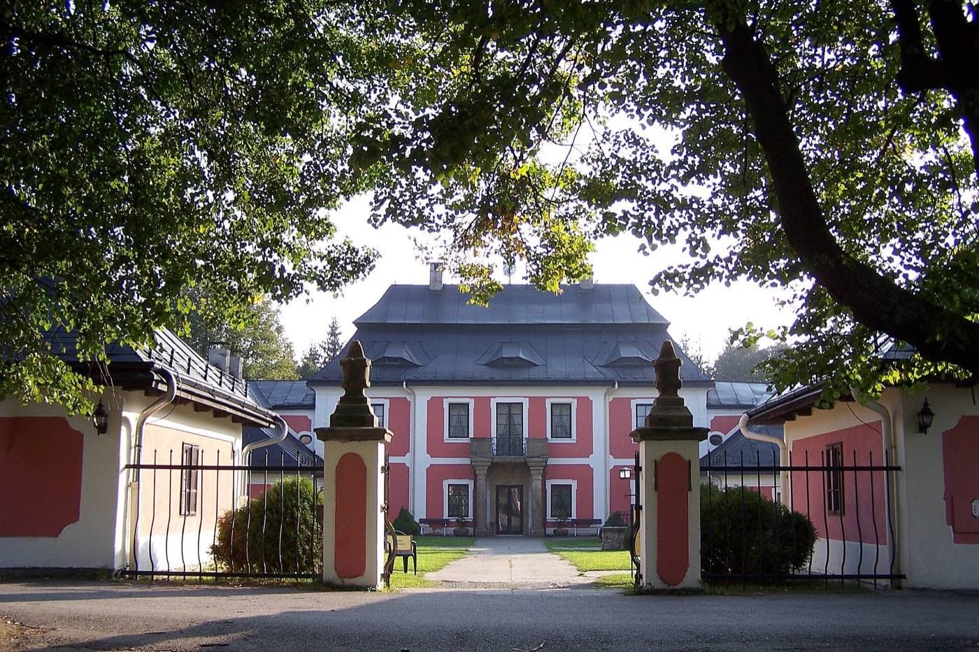 Zámek Karlštejn u Svratouchu