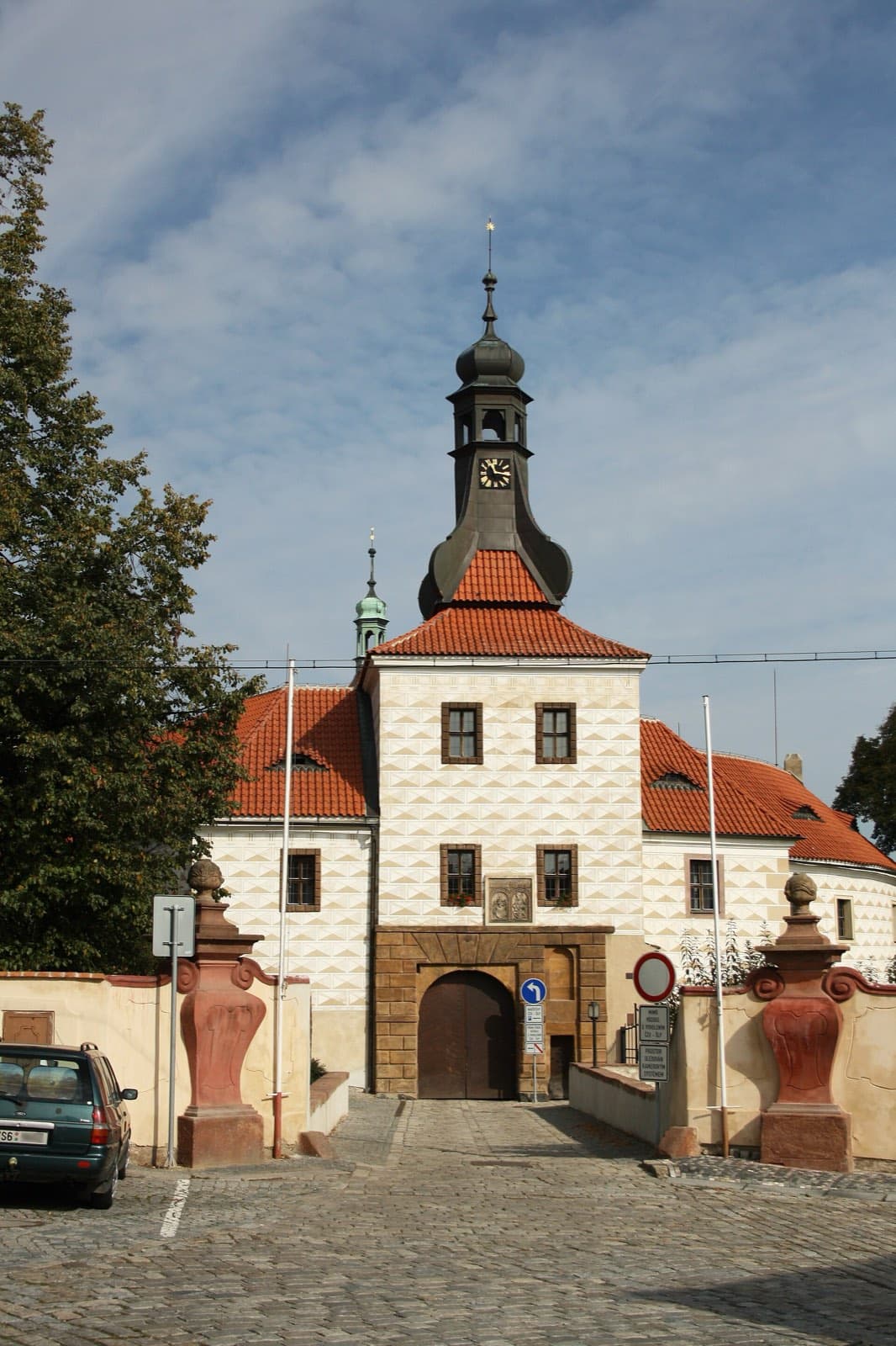 Zámek Kostelec nad Černými lesy