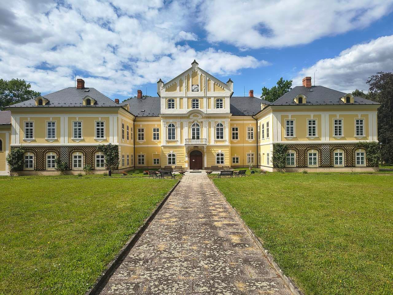 Zámek Nová Horka