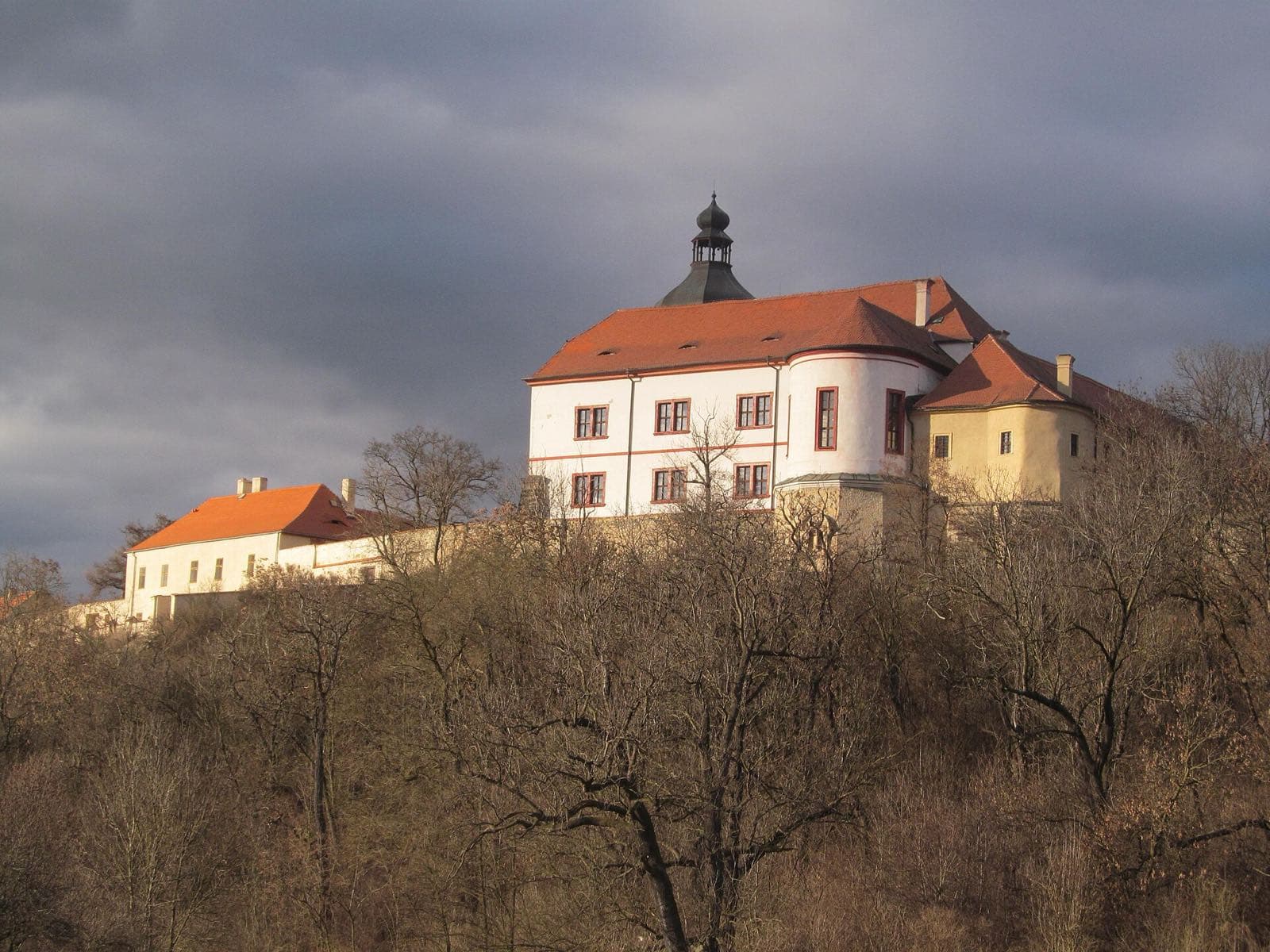 Zámek Nový Hrad v Jimlíně