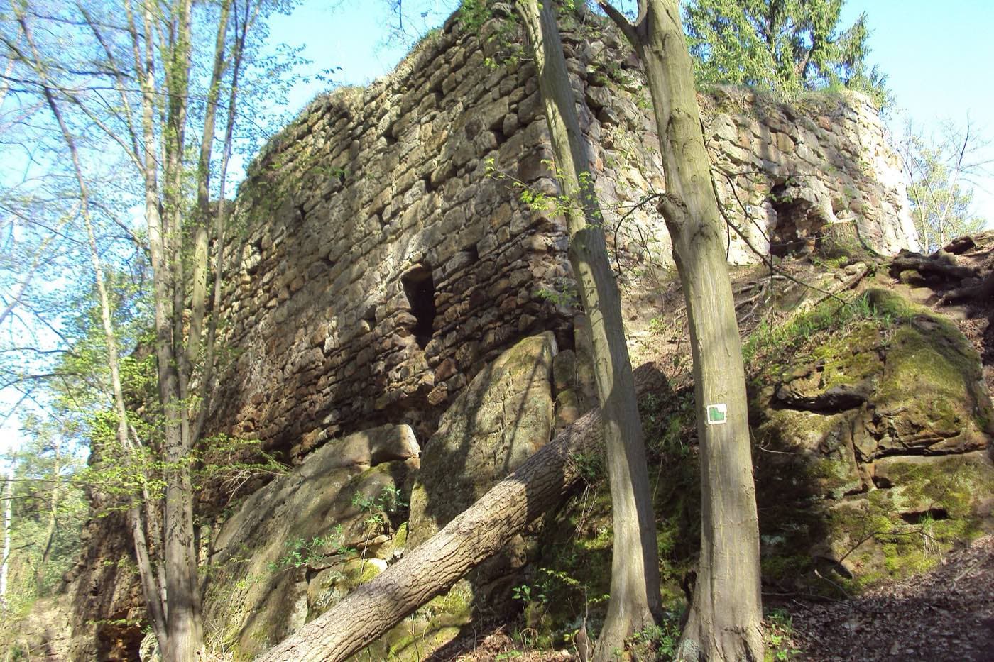Zřícenina Chudý hrádek