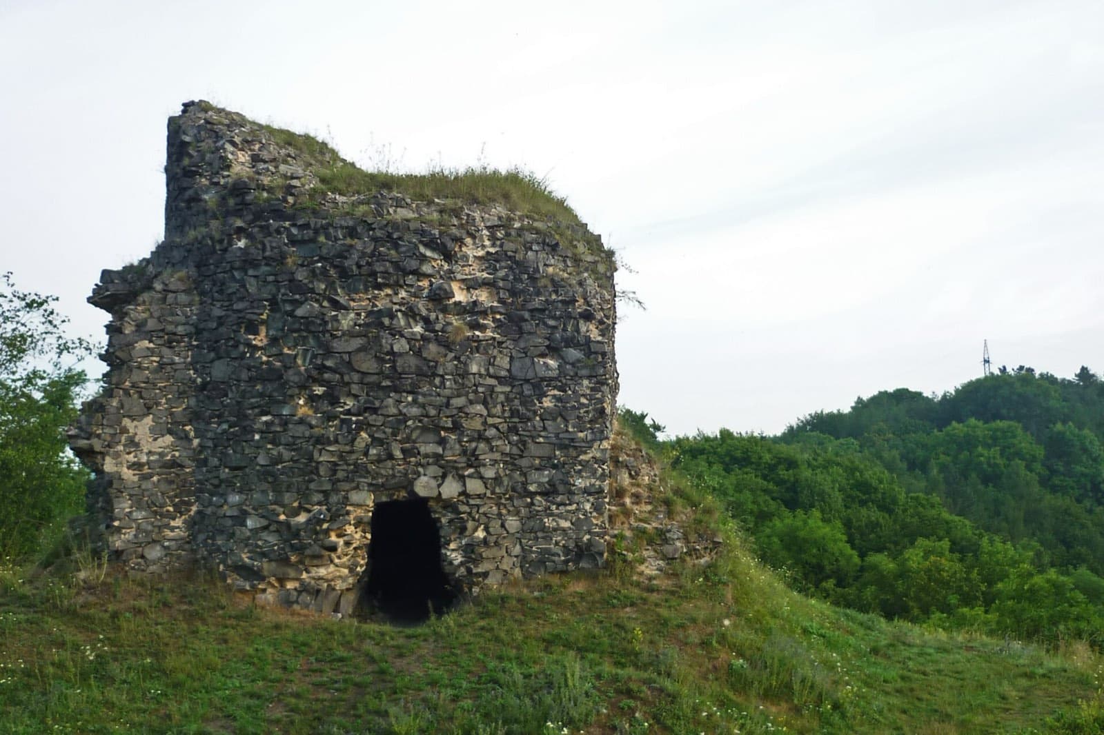 Zřícenina Ostrý u Františkova nad Ploučnicí