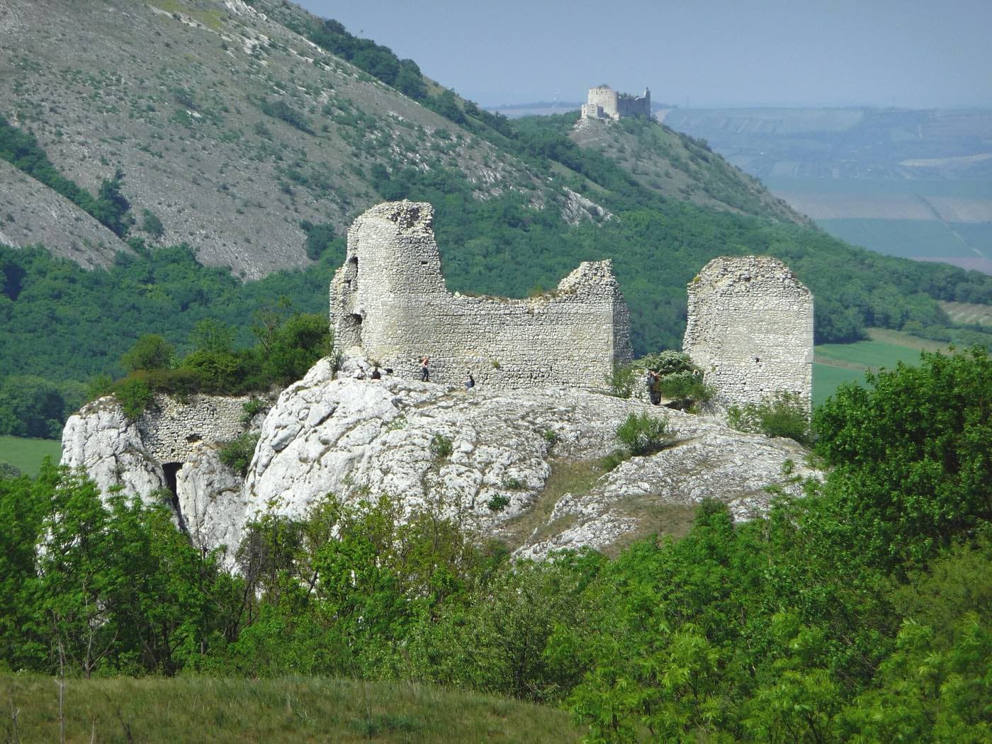 Zřícenina Sirotčí hrádek
