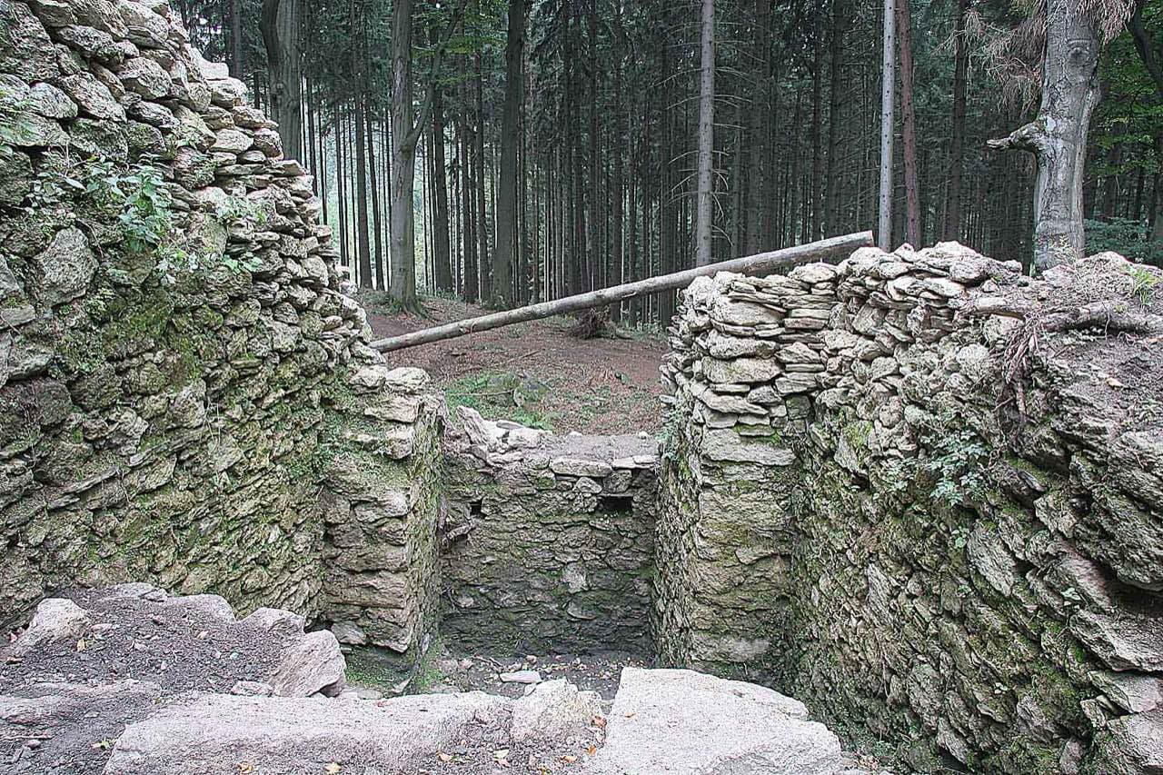 Zřícenina Skály u Nového Jimramova