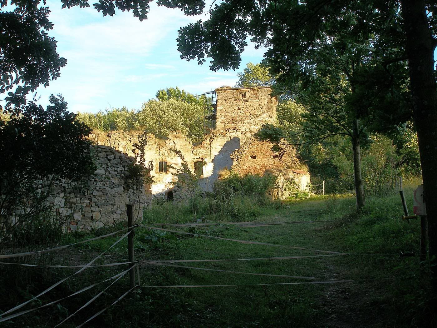 Zřícenina tvrze Pasovary
