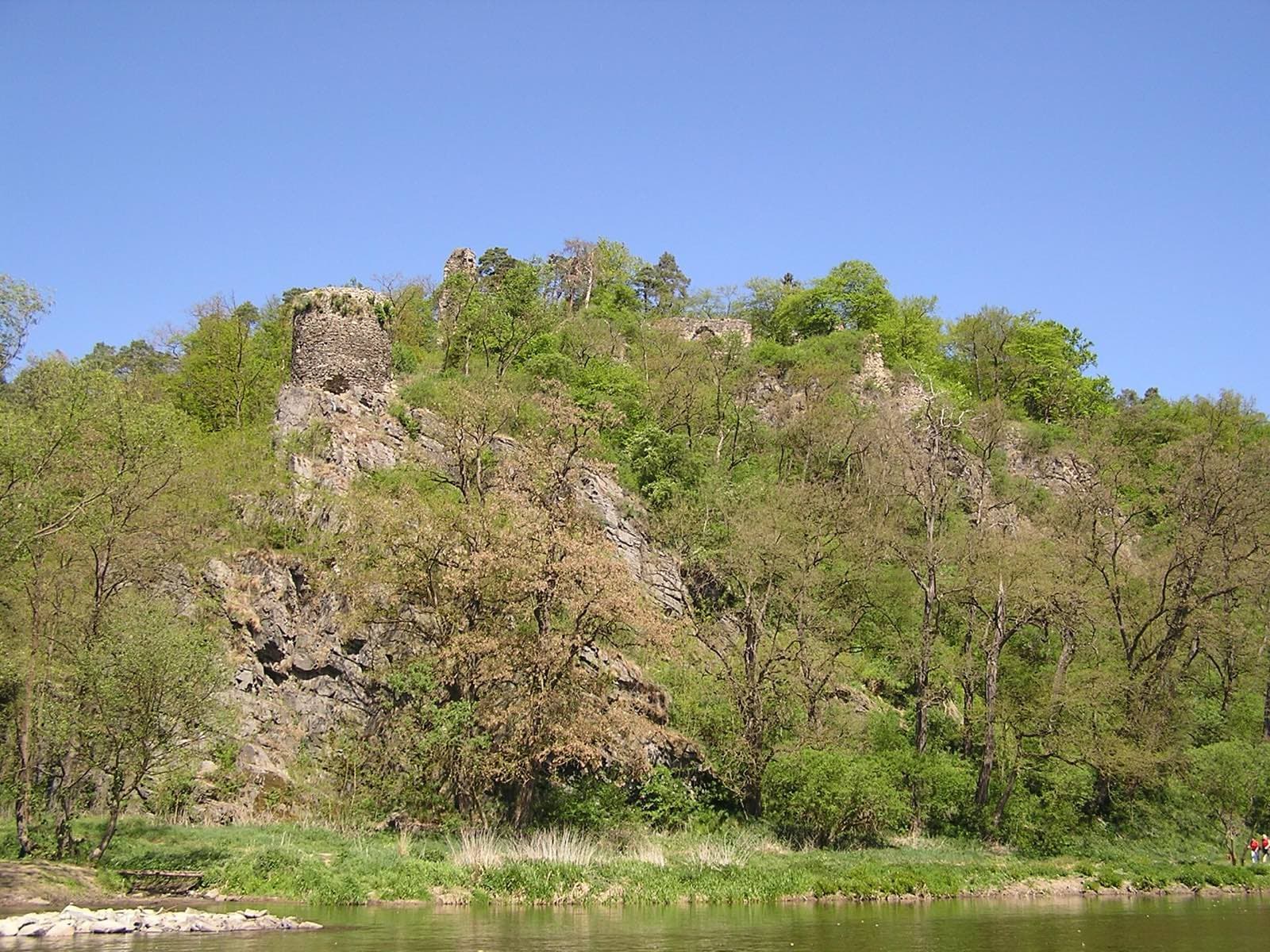 Zřícenina Zbořený Kostelec